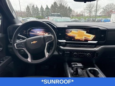 Used 2024 Chevrolet Silverado 1500 LTZ w/ Technology Package image 8