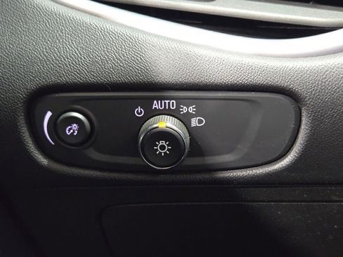 Used 2024 Chevrolet Malibu LT image 21