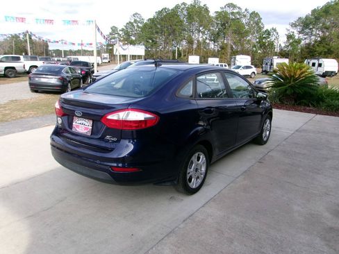Used 2016 Ford Fiesta SE FWD image 5