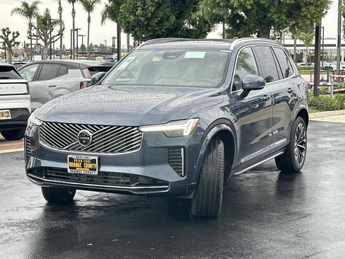 New 2026 Volvo XC90 B6 Plus w/ Protection Package Premier image 6