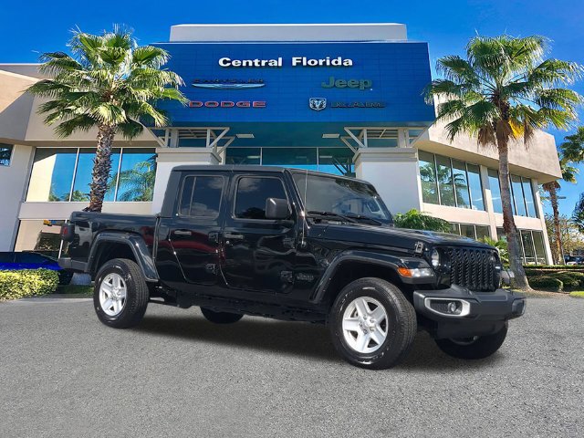 Used 2023 Jeep Gladiator Sport AWD/4WD image 2