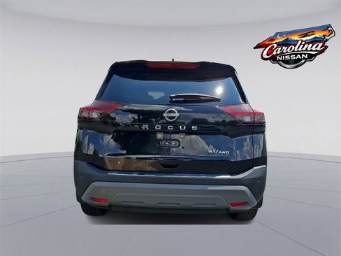 Used 2024 Nissan Rogue SV AWD/4WD image 5