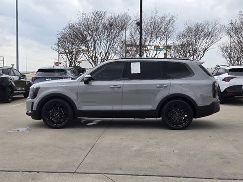 Certified 2022 Kia Telluride SX w/ SX Prestige Package image 12