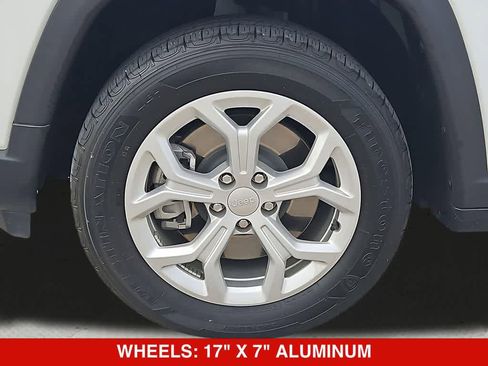 Used 2024 Jeep Compass Latitude AWD/4WD image 14