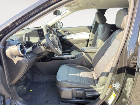 New 2026 Chevrolet Trax LT image 10