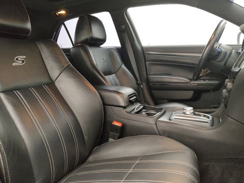 Used 2015 Chrysler 300 S w/ 300S Premium Group RWD image 21