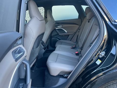 New 2025 Audi Q5 Premium Plus image 37