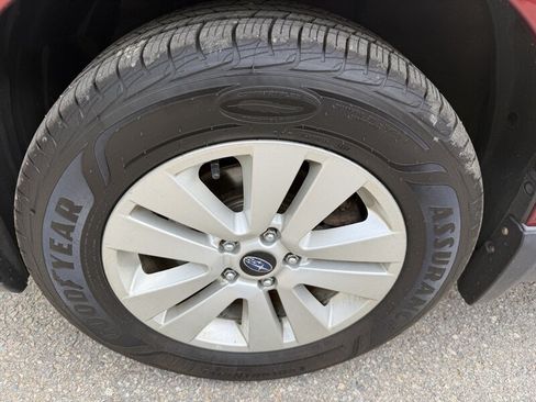 Used 2017 Subaru Outback 2.5i AWD/4WD image 36