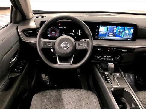 New 2026 Nissan Kicks SV FWD image 39