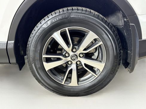 Used 2017 Toyota RAV4 XLE w/ All Weather Liner Package AWD/4WD image 29