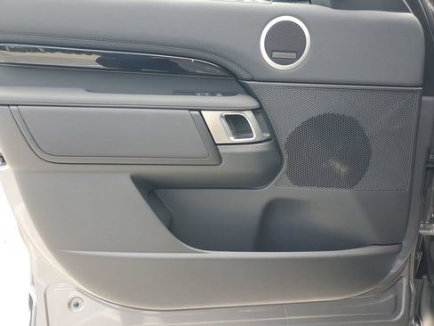New 2025 Land Rover Discovery S AWD/4WD image 23