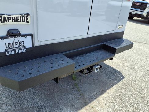 New 2025 GMC Savana 3500 w/ Power Convenience Package image 19