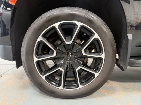 Used 2023 Chevrolet Tahoe RST w/ Max Trailering Package AWD/4WD image 8