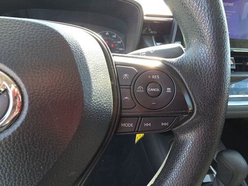 Used 2024 Toyota Corolla LE FWD image 19
