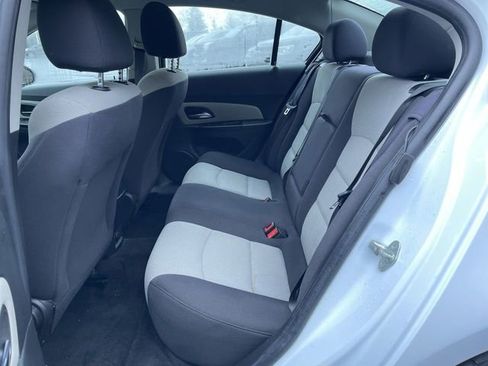 Used 2014 Chevrolet Cruze LS image 20