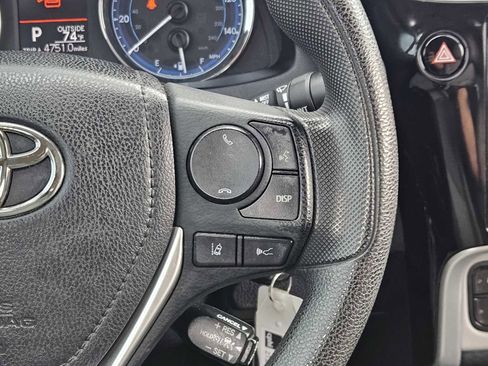 Used 2018 Toyota Corolla LE image 27