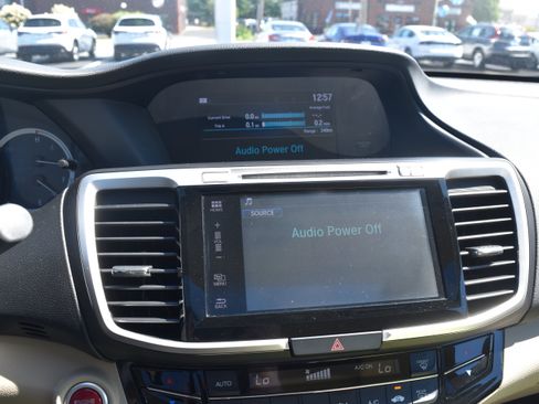 Certified 2017 Honda Accord EX image 21