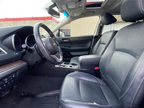 Used 2018 Subaru Outback 2.5i Limited image 10