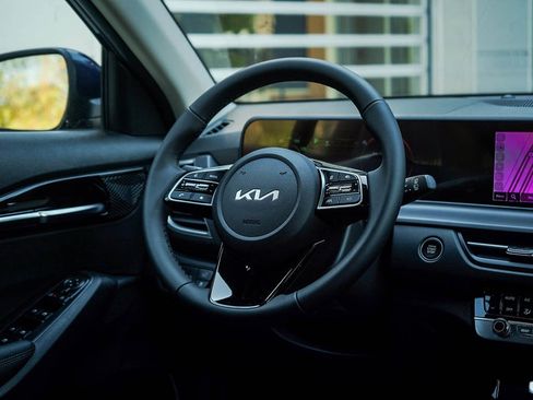 New 2026 Kia Seltos EX image 16