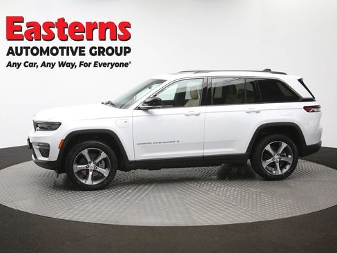 Used 2022 Jeep Grand Cherokee Limited 4xe w/ Luxury Tech Group II AWD/4WD image 64