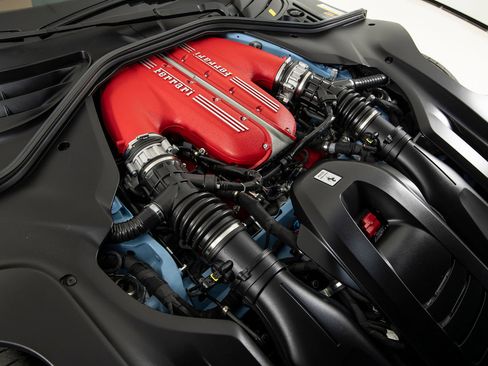 Certified 2025 Ferrari 12Cilindri RWD image 28
