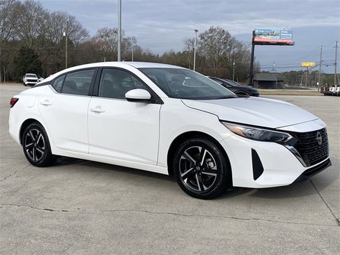 Used 2024 Nissan Sentra SV image 8