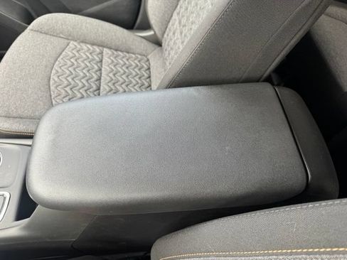 Used 2023 Chevrolet Equinox LT AWD/4WD image 21