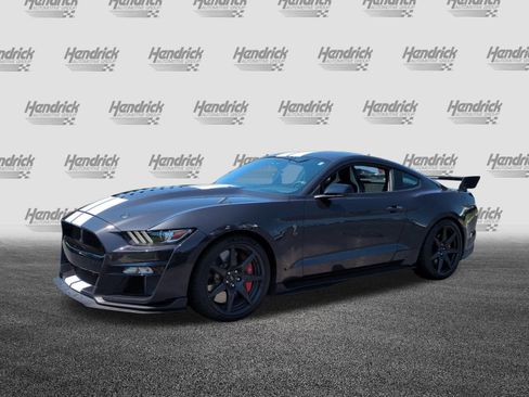 Used 2022 Ford Mustang Shelby GT500 w/ Carbon Fiber Track Pack RWD image 5