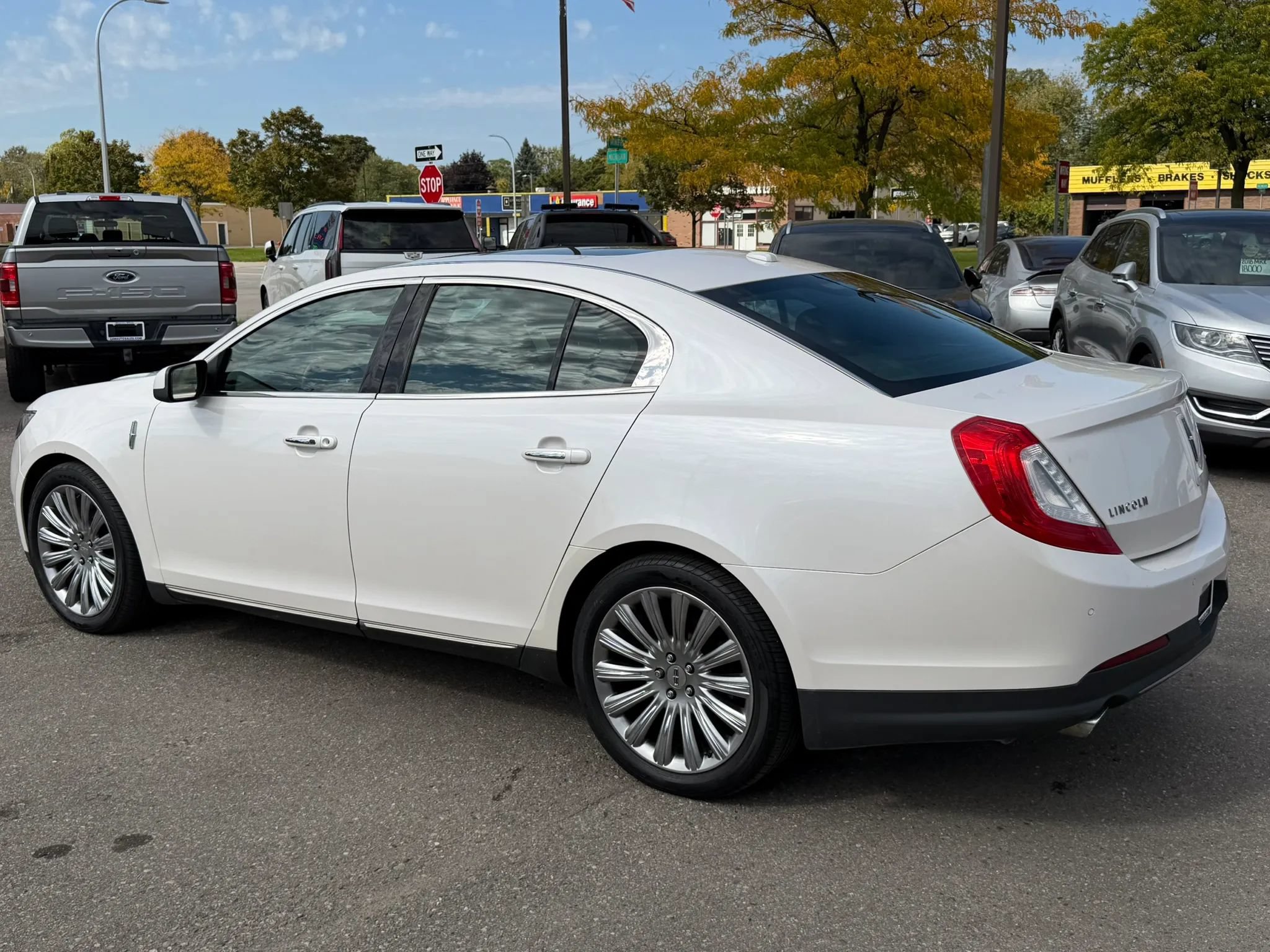 Used 2013 Lincoln MKS AWD image 2