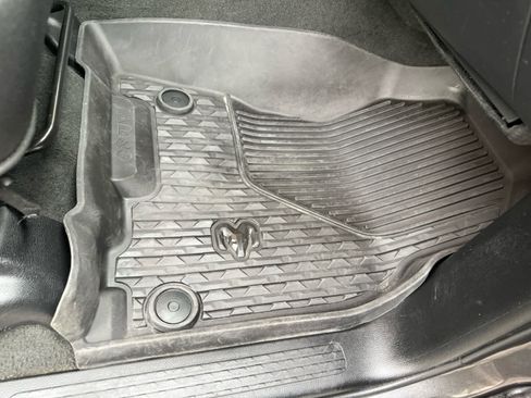 Used 2022 RAM 1500 Big Horn AWD/4WD image 8