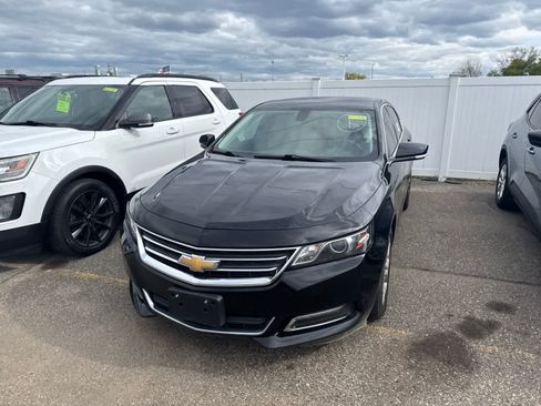 Used 2019 Chevrolet Impala LT FWD image 3