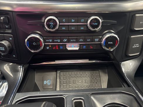 Used 2023 Ford F150 Lariat w/ Equipment Group 502A High image 44