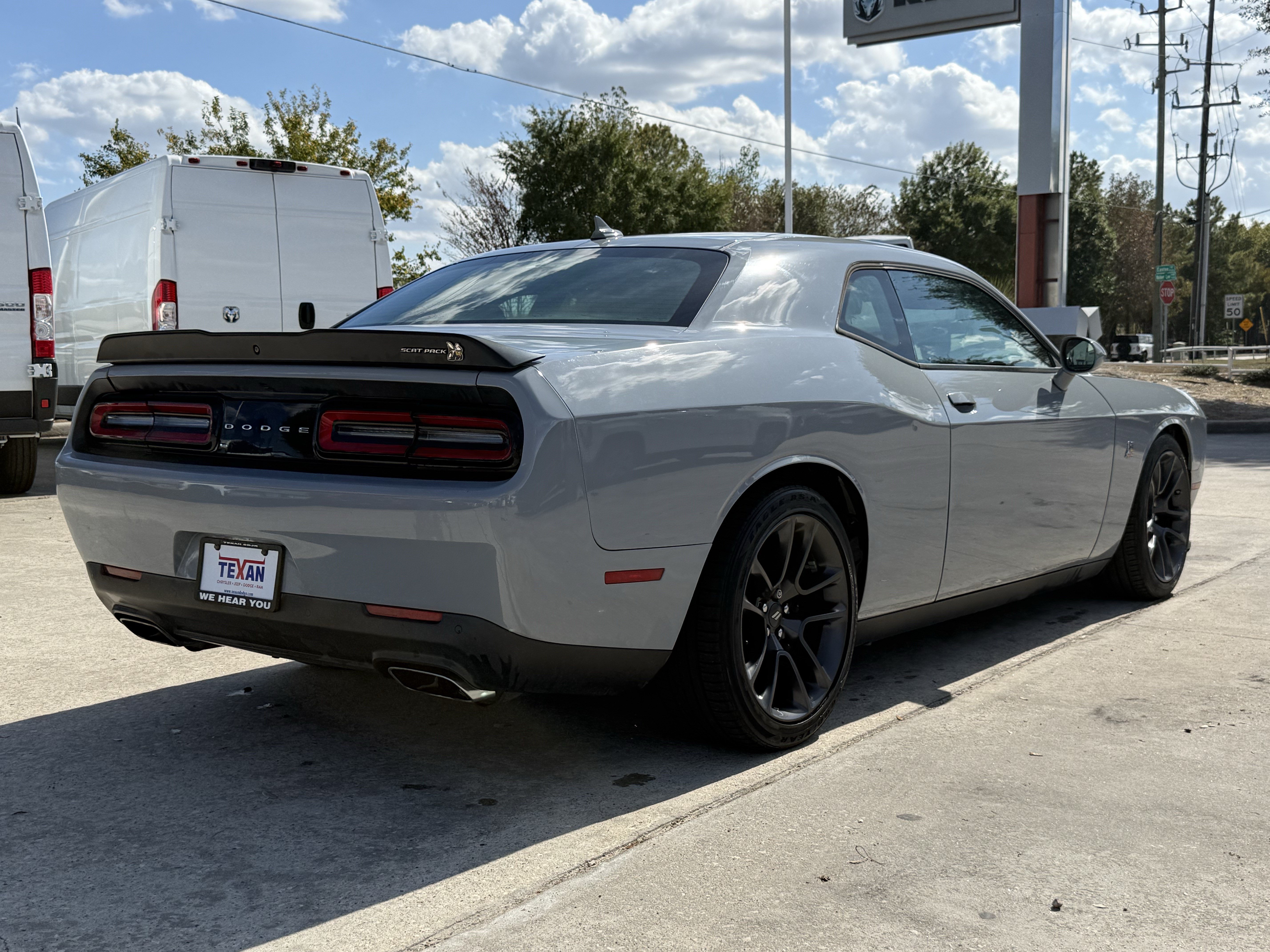 Used 2021 Dodge Challenger R/T Scat Pack RWD image 5