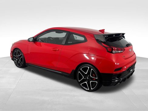 Used 2022 Hyundai Veloster N FWD image 5
