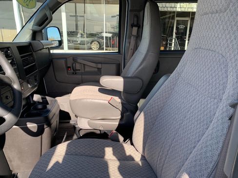 Used 2023 Chevrolet Express 3500 LS RWD image 10