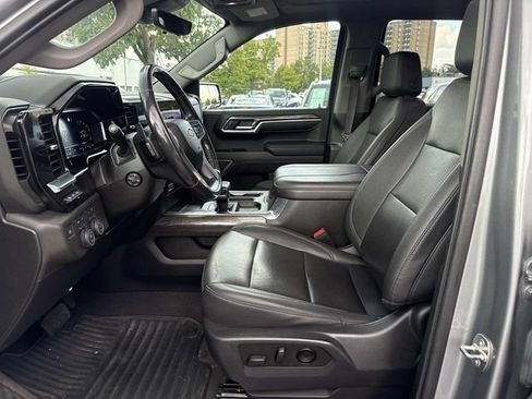 Used 2023 Chevrolet Silverado 1500 LTZ w/ LTZ Premium Package AWD/4WD image 15