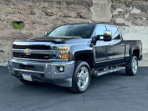 Used 2016 Chevrolet Silverado 2500 LTZ w/ Duramax Plus Package AWD/4WD image 9
