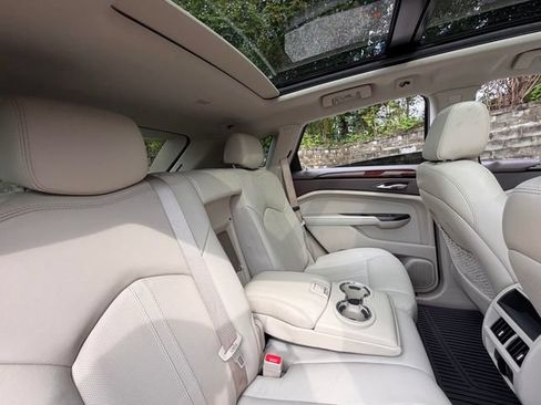 Used 2015 Cadillac SRX Luxury w/ Driver Awareness Package FWD image 36