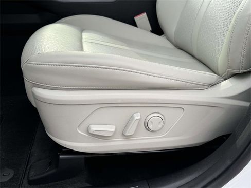 Used 2023 Kia Sorento EX w/ Panoramic Sunroof Package image 19