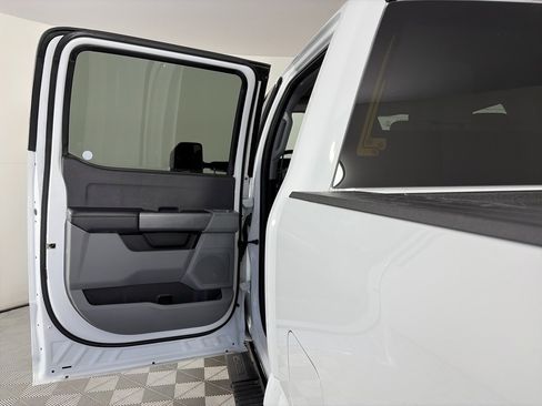 Certified 2023 Ford F350 XLT w/ 360-Degree Camera Package image 12