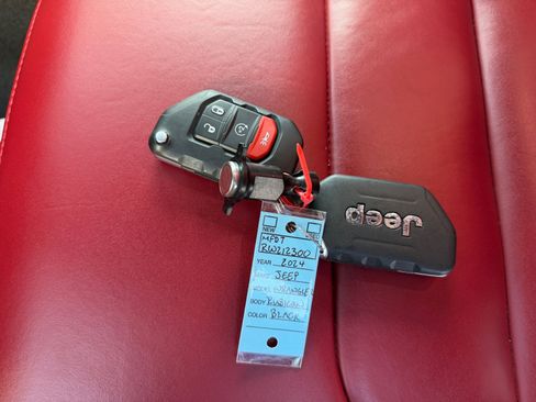 Used 2024 Jeep Wrangler Unlimited Rubicon 392 AWD/4WD image 33