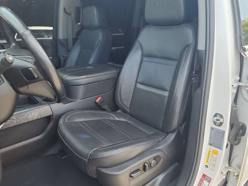 Certified 2021 GMC Sierra 2500 Denali w/ Denali Ultimate Package AWD/4WD image 20