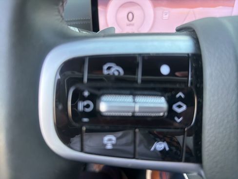 Used 2025 Genesis GV80 3.5T Advanced image 22