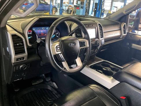 Used 2019 Ford F350 Lariat w/ Lariat Ultimate Package image 16