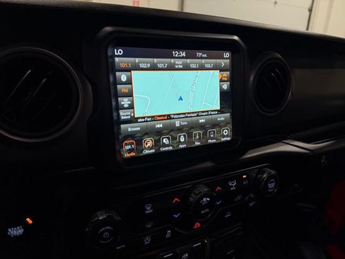 Used 2022 Jeep Wrangler Unlimited Sport AWD/4WD image 21