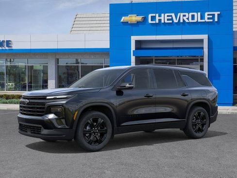 New 2027 Chevrolet Traverse LT w/ Midnight/Sport Edition FWD image 2