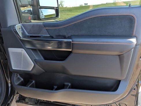 Used 2023 Ford F450 Platinum w/ FX4 Off-Road Package AWD/4WD image 13