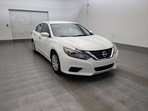 Used 2017 Nissan Altima 2.5 S w/ Power Driver Seat Package FWD image 13