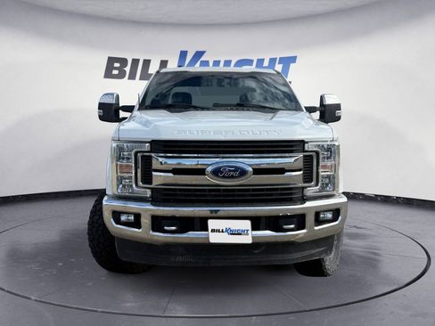 Used 2019 Ford F250 XLT w/ XLT Premium Package image 8