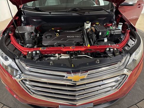 Used 2018 Chevrolet Equinox Premier image 40